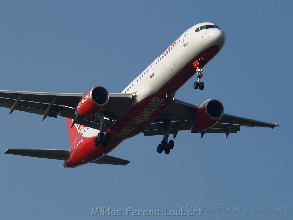 Warten auf den Airbus 380 Koeln Bonn P238.JPG